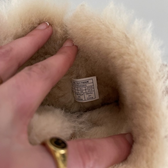 UGGs, UGG boots size 5 brand new without box! - Picture 4 of 6